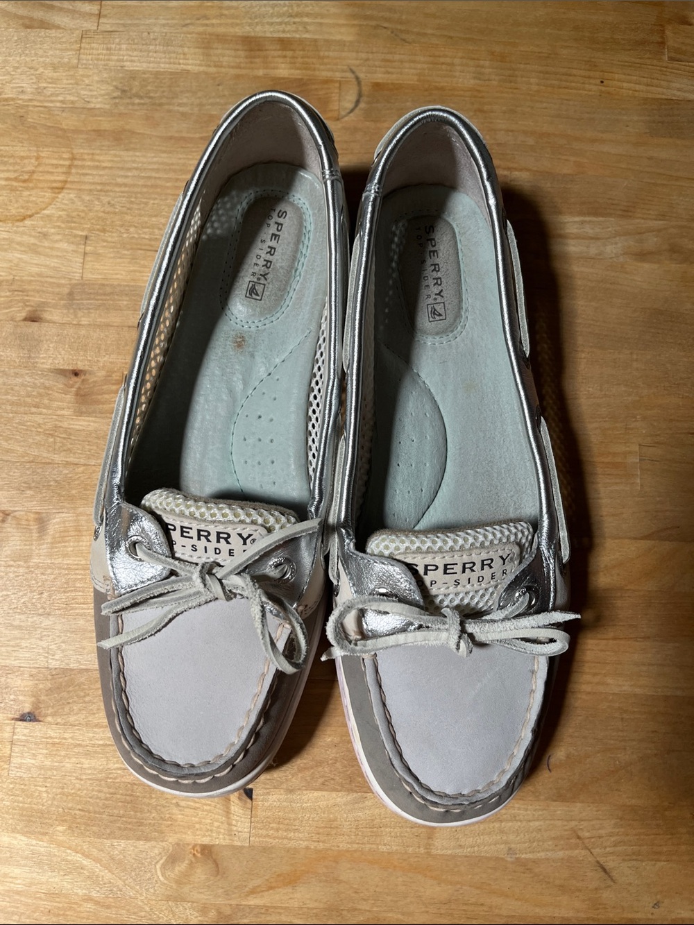 Sperry Women’s Light Gray and silver Boat Loafers with Lace Bow